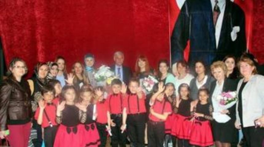 Anneler G&uuml;n&uuml; &Ouml;ncesi Anaokulu &Ouml;ğrencilerinden Annelerine S&uuml;rpriz