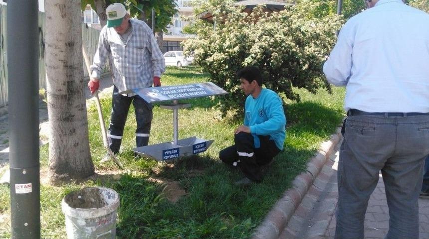 Alaşehir Belediyesi Sokak Hayvanlarını Unutmadı