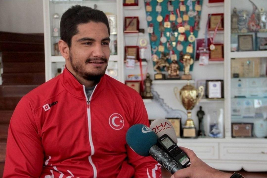 Taha Akg&uuml;l: "ben G&uuml;reşin Usain Bolt&rsquo;uyum"