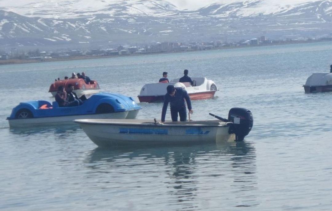 Van Sahilleri Hareketlendi