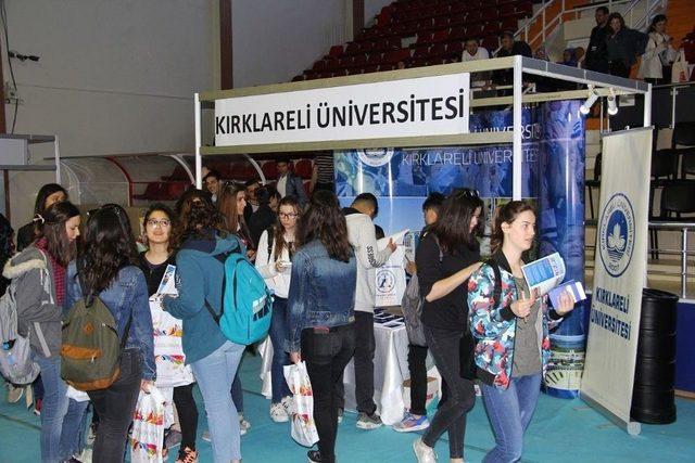 Öğrenciler Üniversiteleri Tanıdı