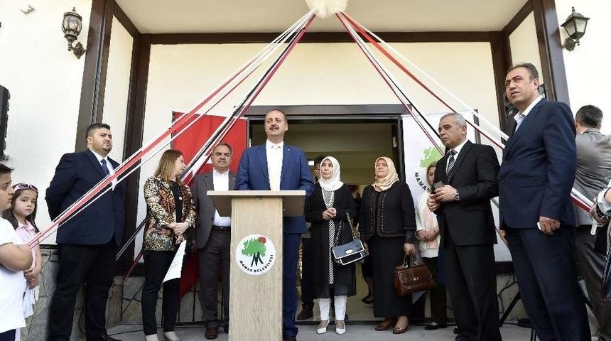 İğne Tutamıyorlardı, Tasarımcı Oldular