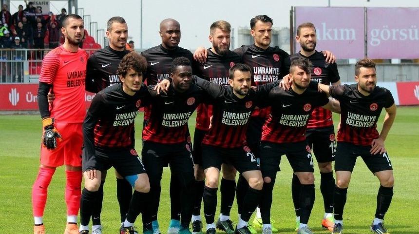&Uuml;mraniyespor, 11 Ma&ccedil;lık Seriyi Bozdu
