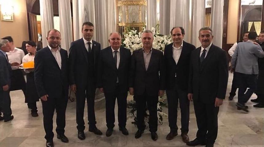 Ak Parti Bilecik İl Başkanı Karabıyık, Gen&ccedil; &Ccedil;iftin Mutluluklarına Ortak Oldu