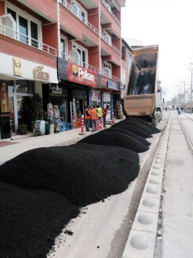 Akçaray’ın Geçtiği Yollar Asfaltlanıyor