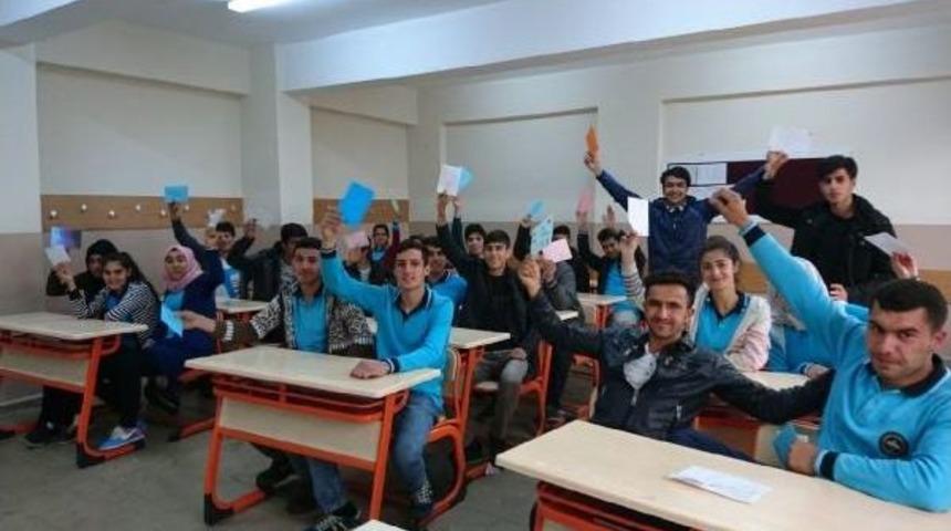 Kartal Uğur Okulları'ndan Diyarbakır Ve Şırnak'a Dostluk Eli