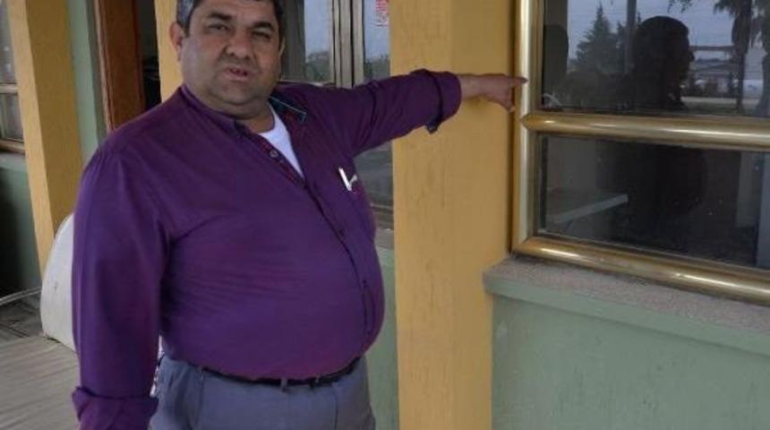 Akaryakıt Istayonunun Kurşunlanması G&uuml;venlik Kamerasında