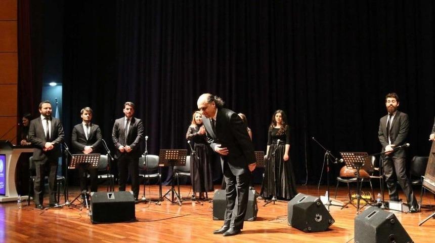 Sa&uuml;&rsquo;de Uşşak Faslı Konseri