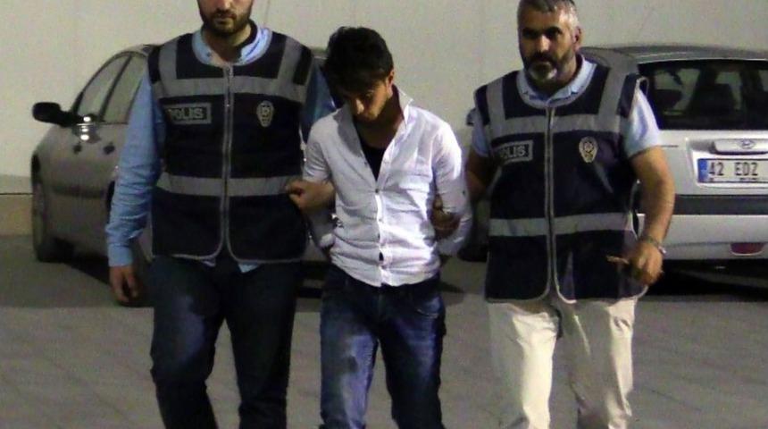 Konya&rsquo;da Bir Esnafı Darp Eden İki Suriyeli G&ouml;zaltına Alındı