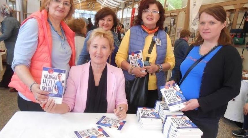 Yazar Şeny&uuml;zl&uuml;&rsquo;n&uuml;n "anlayarak Hızlı Okuma" Kitabı Okuyucuları İle Buluştu