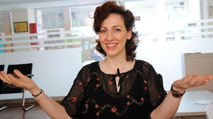 Yazar Nihan Kaya &Ouml;ğrencilerle Buluştu