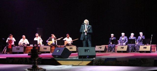 Ga&uuml;n&rsquo;de Coşkulu T&uuml;rkmen Gecesi Konseri 1