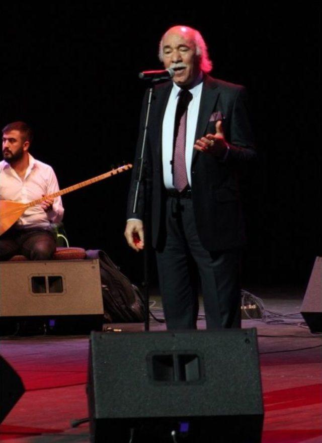 Ga&uuml;n&rsquo;de Coşkulu T&uuml;rkmen Gecesi Konseri 2