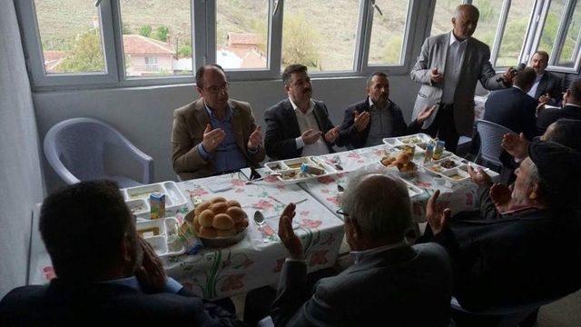 Ak Parti Heyeti Yakakayı Mahallesi&rsquo;ndeki Yağmur Duasına Katıldı 2