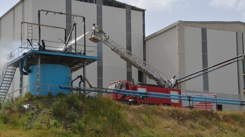 Aliağa&rsquo;daki Yağ Fabrikasında Yangın