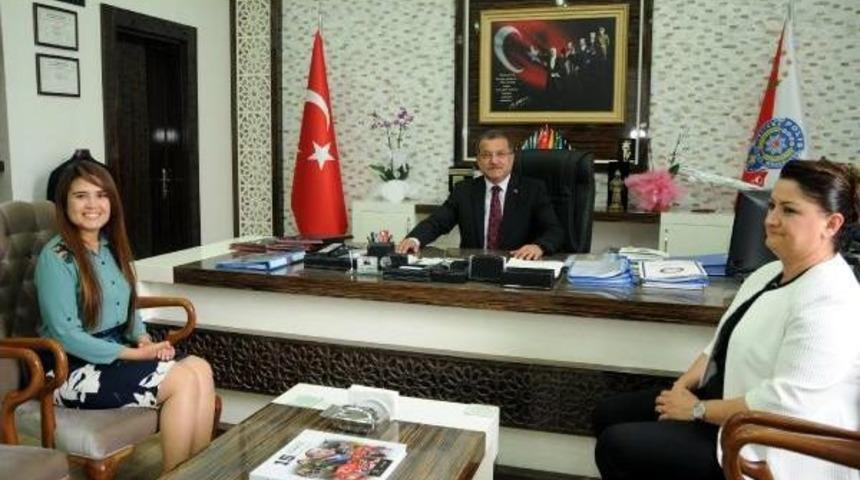 Kapka&ccedil; Mağdurundan Emniyet M&uuml;d&uuml;r&uuml;ne Teşekk&uuml;r Ziyareti