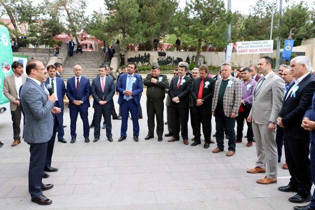 Yozgat’ta Vatandaşlara Vakıf Yemeği Dağıtıldı