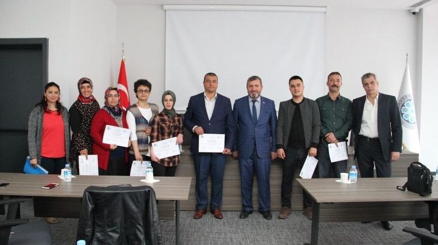 Kto&rsquo;da Uygulamalı Girişimcilik Eğitimi Alan Kursiyerlere Sertifikaları Verildi