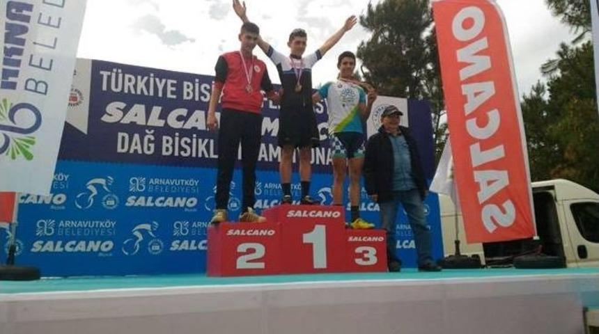 Nil&uuml;fer Belediyespor Bisiklette Yine &Ouml;d&uuml;l Aldı