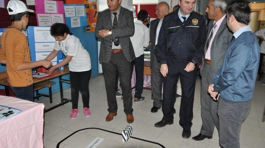 Bulanık&rsquo;ta T&uuml;bitak 4006 Bilim Fuarı