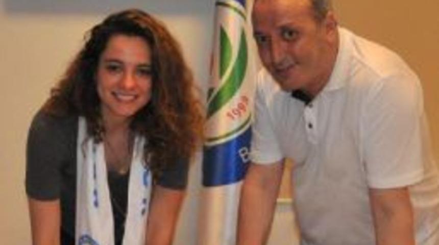 Bursa Nil&uuml;fer Belediyespor Duygu'yla S&ouml;zleşme Yeniledi