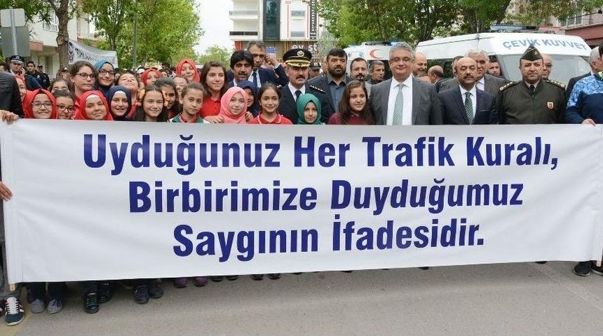 Aksaray&rsquo;da Trafik Haftası Y&uuml;r&uuml;y&uuml;ş&uuml; Ger&ccedil;ekleştirildi