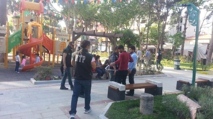 Burhaniye&rsquo;de Narkotik Ekipleri Sokak Satıcılarına Savaş A&ccedil;tı