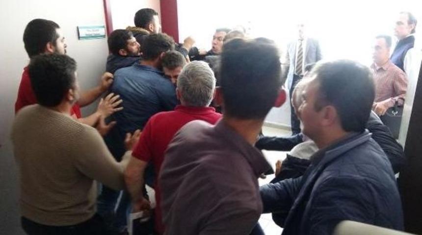 Fındıklı'da Hes Toplantısında Gerginlik