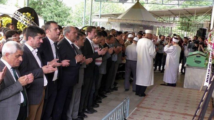 Gülcan Hemşire Son Yolculuğuna Uğurlandı G5