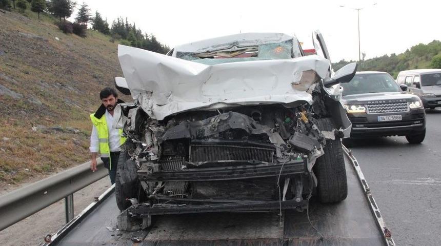 Tem Otoyolunu Kilitleyen Kaza: 1 Yaralı