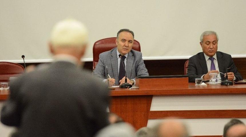 Vali Altıparmak, Halkın Sorunlarını Dinledi