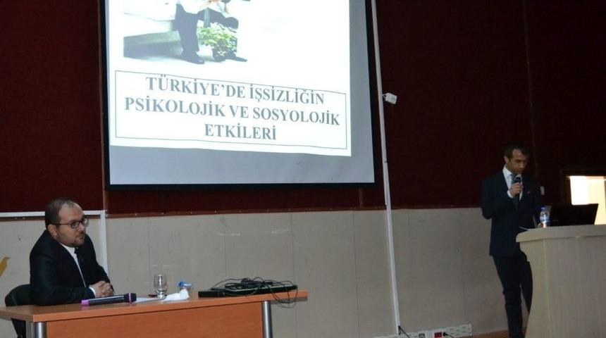 Adıyaman &Uuml;niversitesinde Sosyal Sorunlar Konulu Seminer