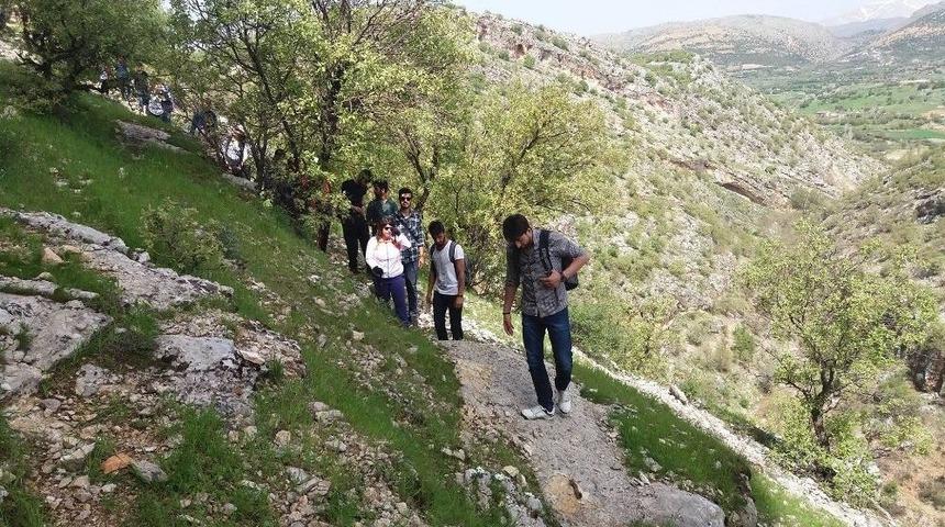 &Uuml;niversite &Ouml;ğrencileri Doğa Gezisi Yaptı