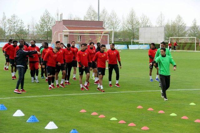 Kayserispor, Atiker Konyaspor Maçı Hazırlıklarına Devam Ediyor