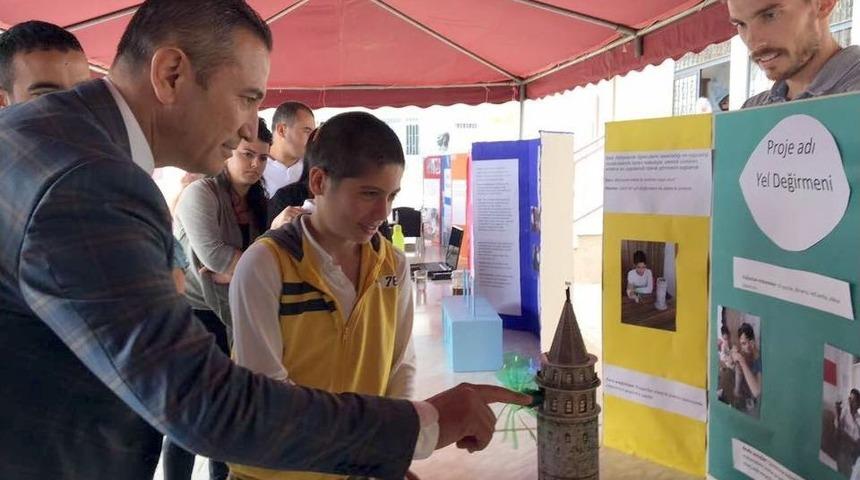 &Ouml;zel &Ouml;ğrenciler Tubitak Fuarında