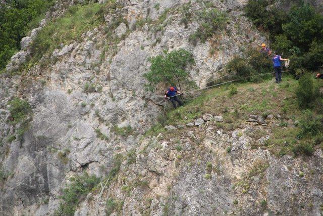 Macera Hastanede Ve Karakolda Bitti