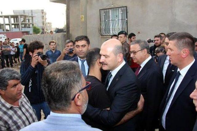 Bakan Soylu, Silopi'de 2 Çocuğunu Kaybeden Aileyi Ziyaret Etti