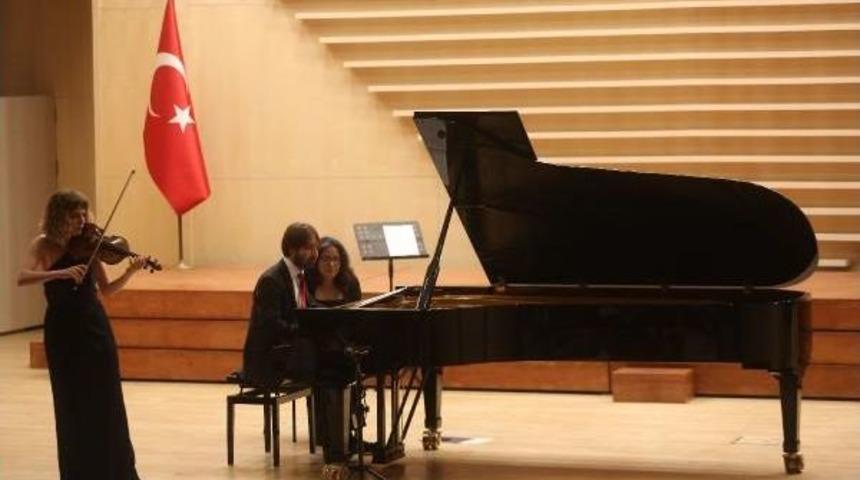 Yazıcı Ve Aksu'dan Mersin'de M&uuml;zik Ş&ouml;leni