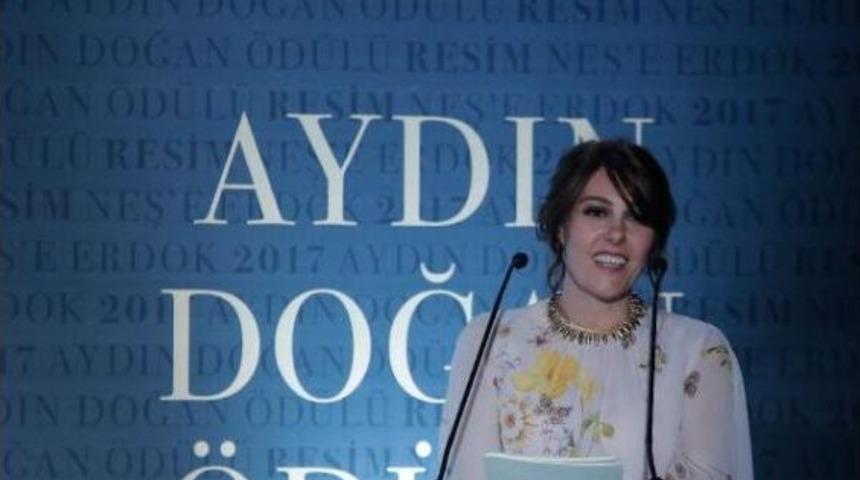 21. Aydın Doğan &Ouml;d&uuml;l&uuml; Neş'e Erdok'a Verildi