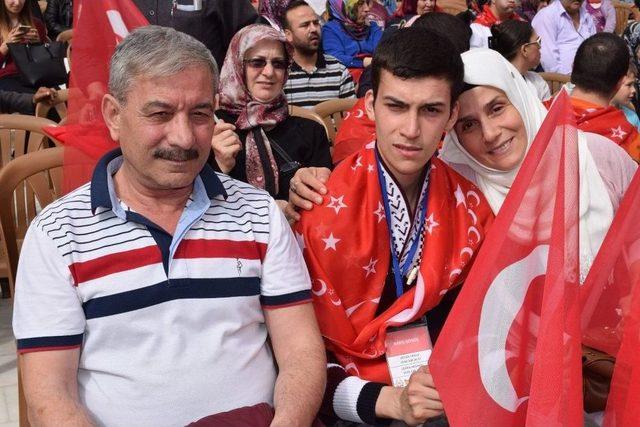 Kınalı Kuzular 1 G&uuml;nl&uuml;ğ&uuml;ne Asker Oluyor 1