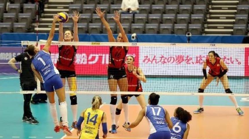 D&uuml;nya Kul&uuml;pler Voleybol Şampiyonası'ndaki Temsilcilerimiz M&uuml;cadelelerden Galip Ayrıldı