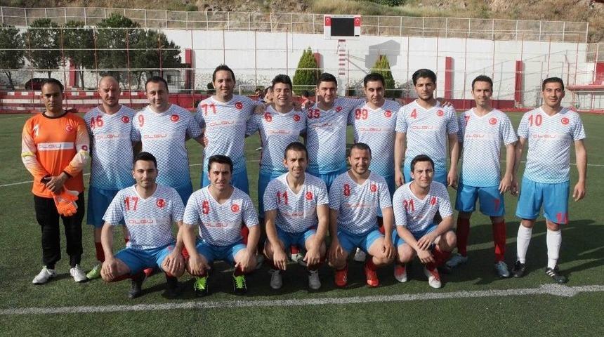 Bayraklı&rsquo;da Futbol Turnuvası Başladı