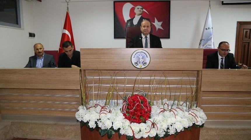 Efeler Belediyesinden Romanlara Destek