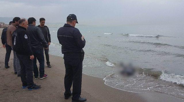 Samsun&rsquo;da Denizde Erkek Cesedi Bulundu 1