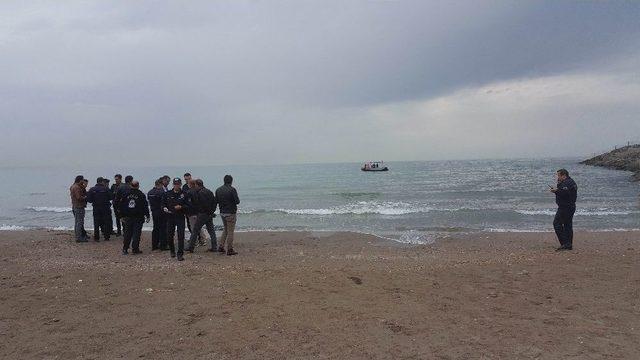 Samsun&rsquo;da Denizde Erkek Cesedi Bulundu 2