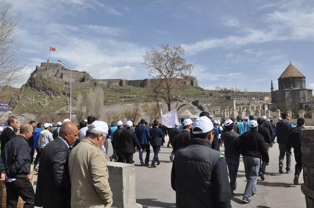 Kars’ta Sağlıklı Yaşam Yürüyüşü Yapıldı