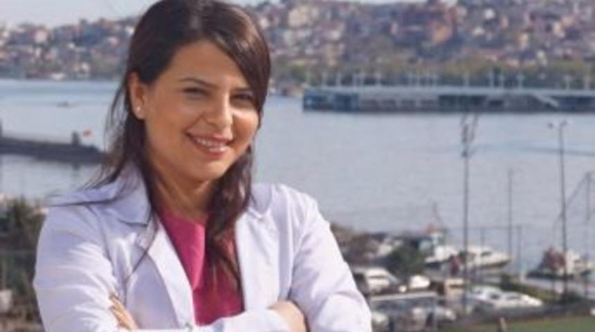 Sakal Eksikliği Erkeklerde &Ouml;zg&uuml;veni Zedeliyor