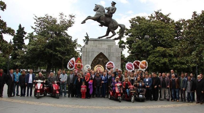 Engelliler &rsquo;istihdam&rsquo; İstedi