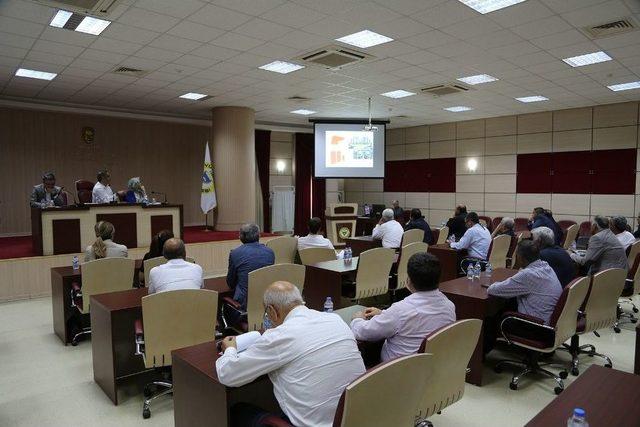 &Ccedil;elikcan: "y&uuml;reğir Modern Konutlara, Ofislere Kavuşacak" 1