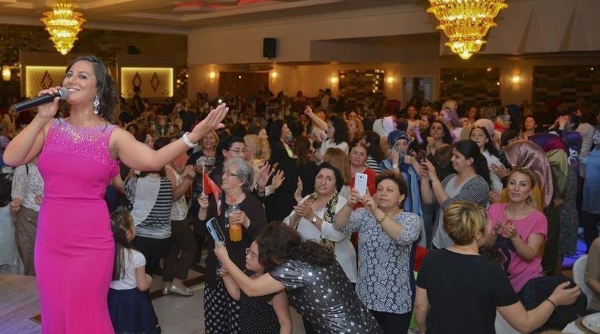 Maltepeli Kadınların Matine Keyfi